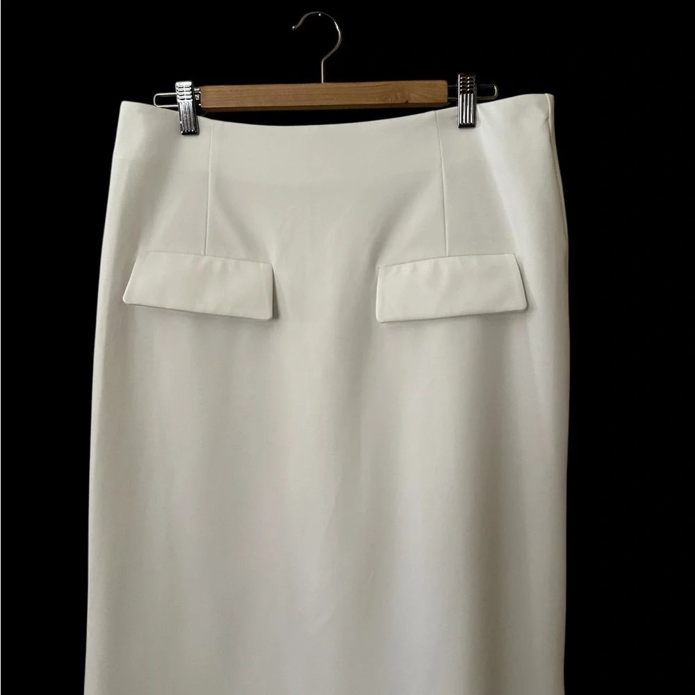 Commense Halter and Skirt Set, Size XL - Picture 4 of 10